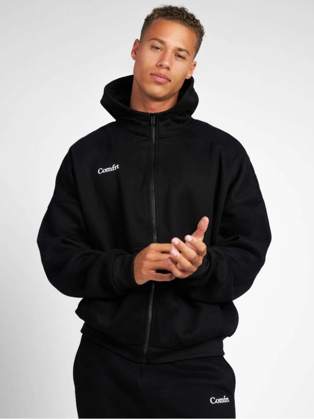 Comftr Men's Black Full-Zip Hooded Fleece Jacket
